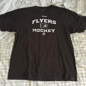 Flyers Hockey Tee / Winter Classic 2010